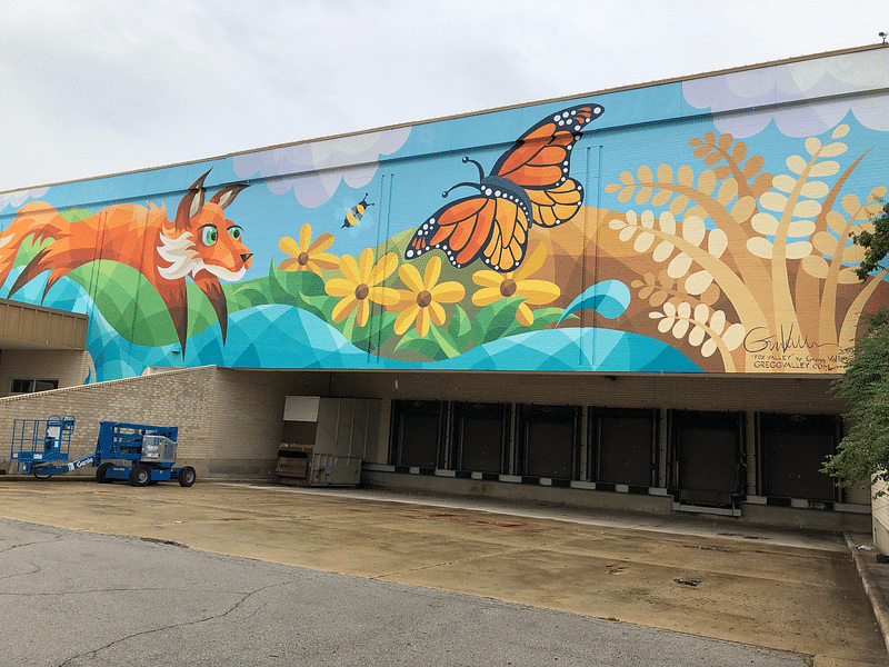 mural in Aurora by artist Gregg Valley.