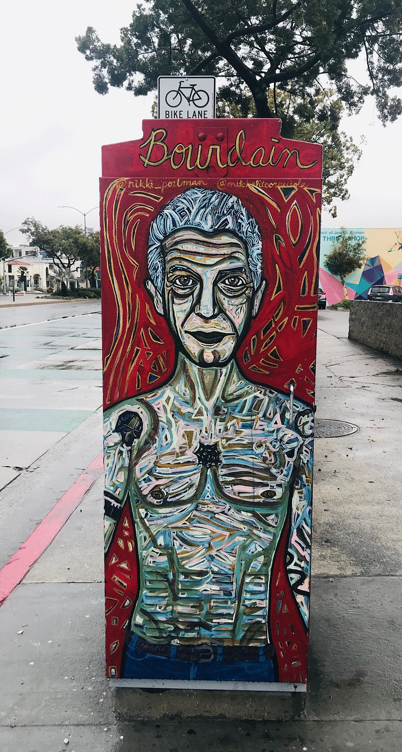 mural in Los Angeles by artist unknown.