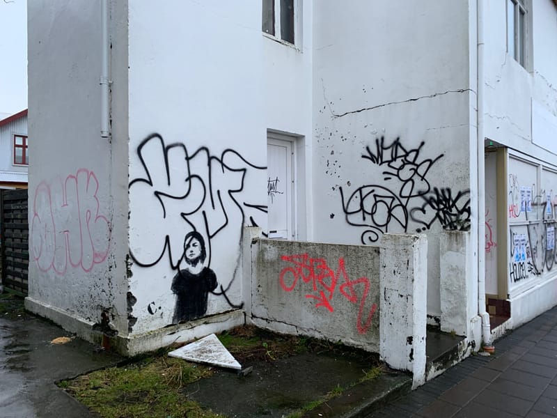 mural in Reykjavík by artist unknown.