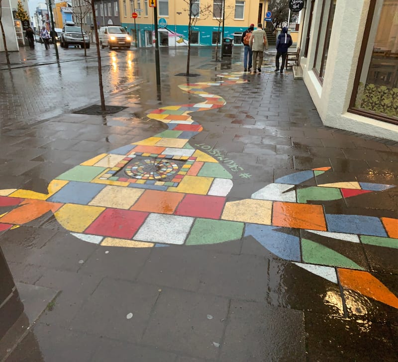 mural in Reykjavík by artist unknown.