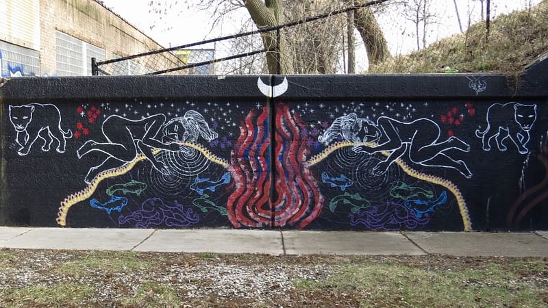 mural in Chicago by artist unknown.