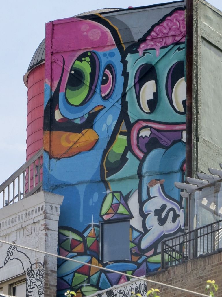 mural in Chicago by artist Patch Whisky.