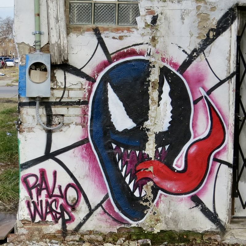 mural in Chicago by artist unknown.