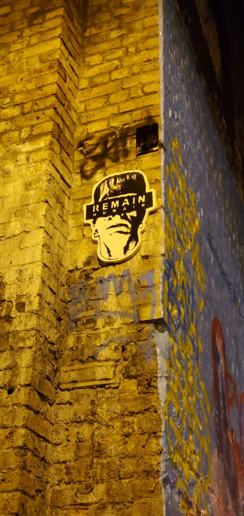 mural in London by artist unknown.
