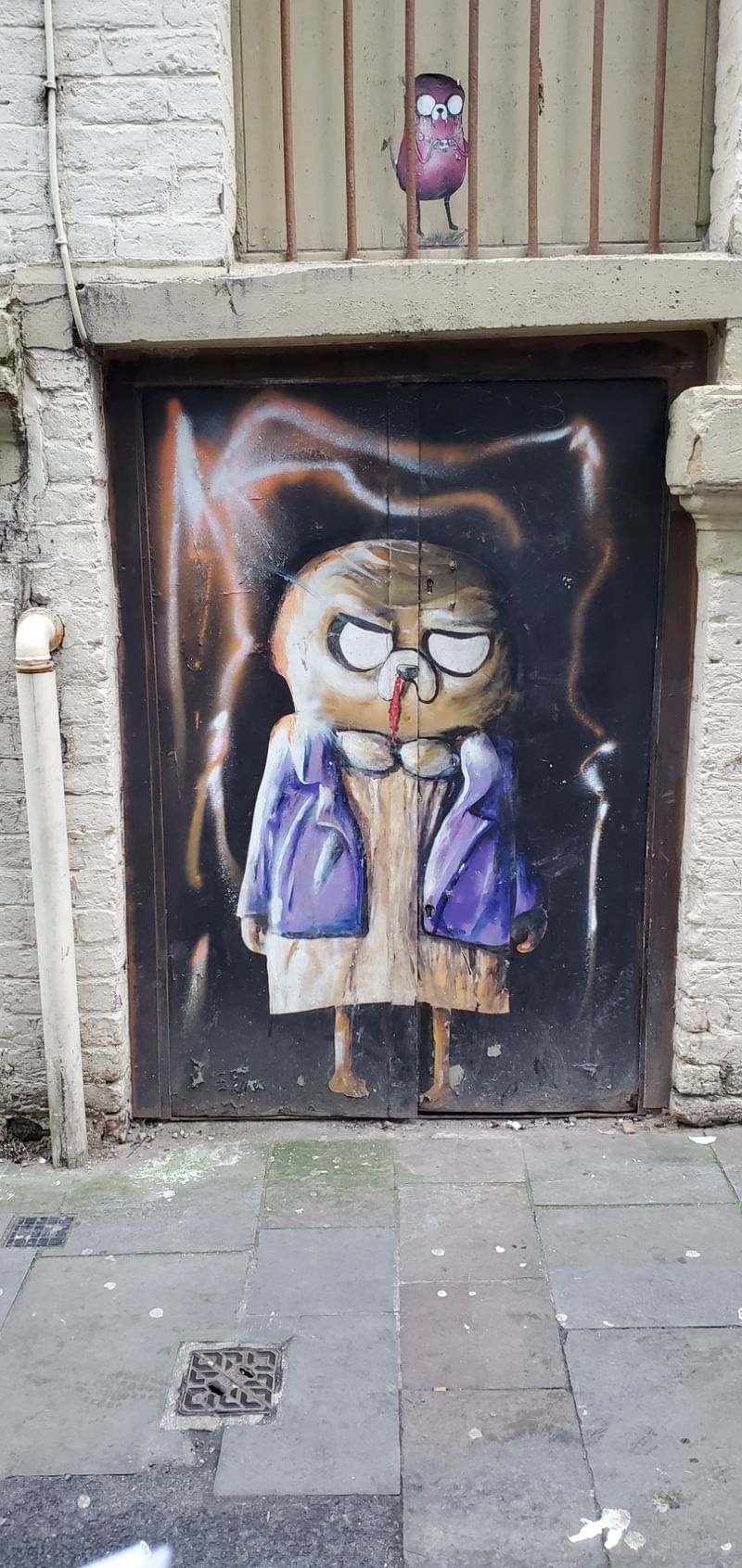 mural in London by artist unknown.