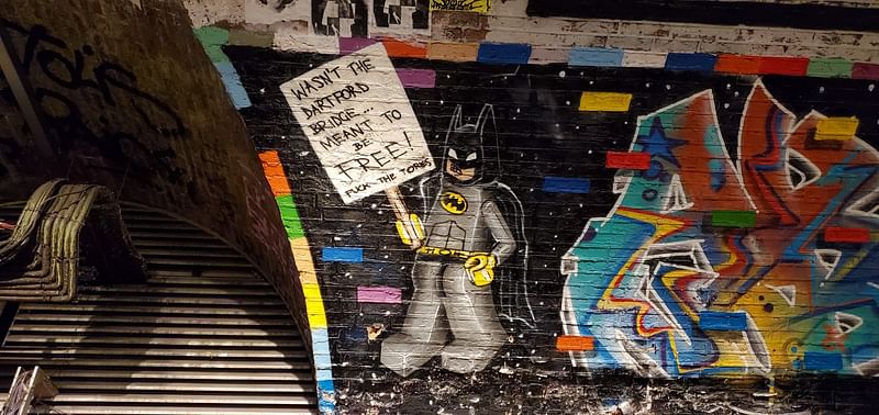 mural in London by artist unknown.