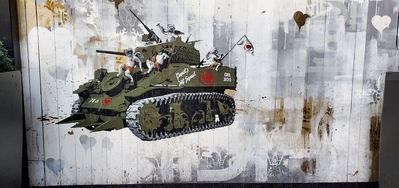 mural in London by artist DS.