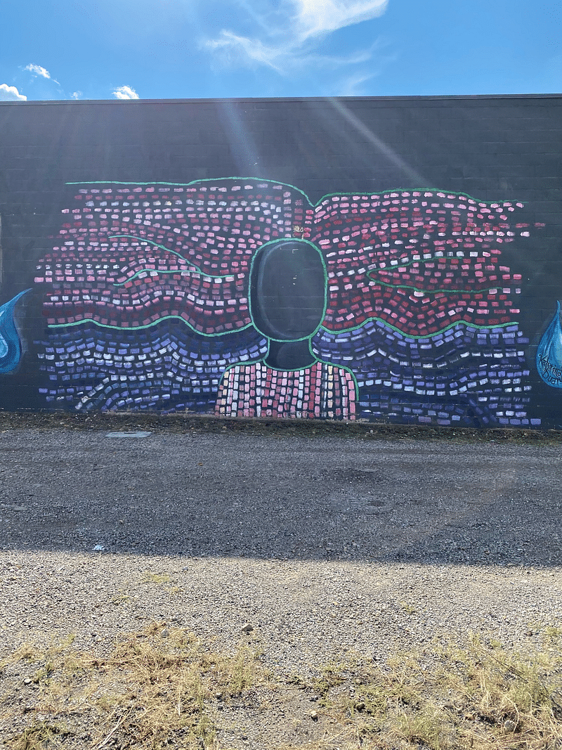 mural in Columbus by artist unknown.