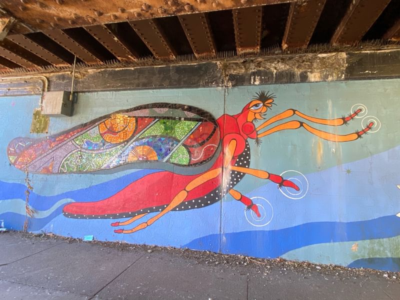 mural in Chicago by artist unknown.