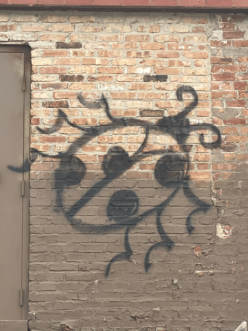 mural in Chicago by artist unknown.