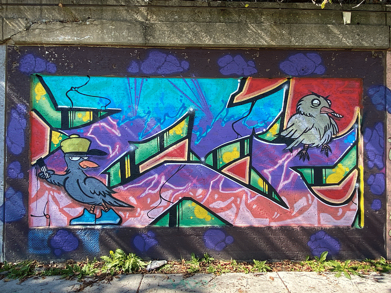 mural in Chicago by artist unknown.