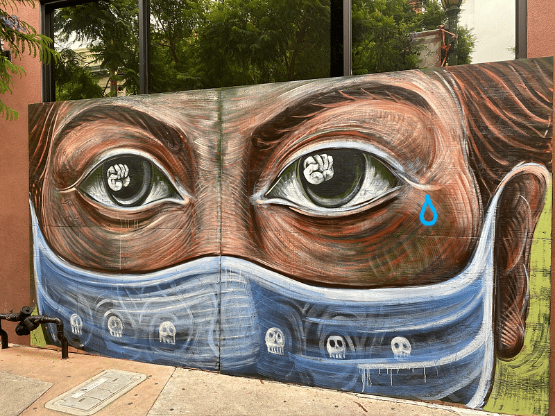 mural in Oakland by artist unknown.