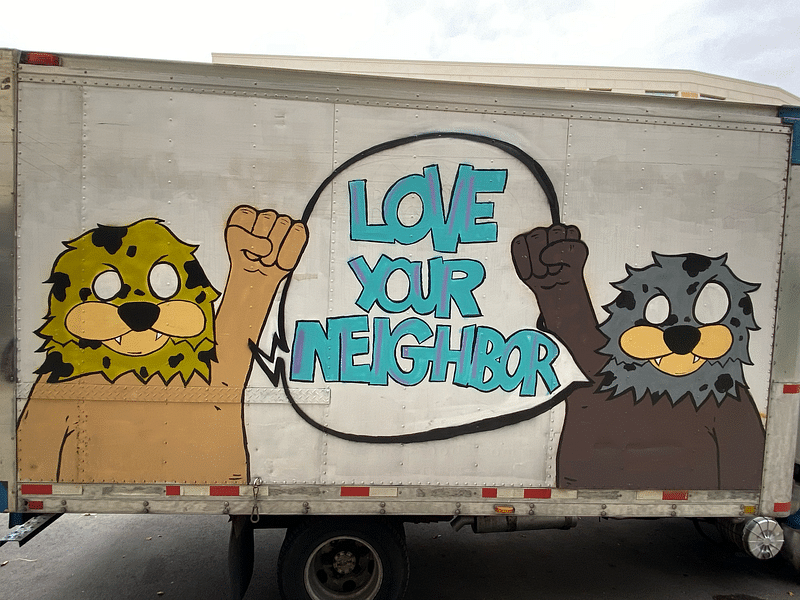 mural in Chicago by artist unknown.