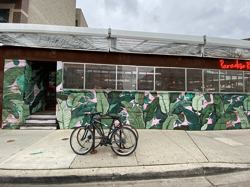 mural in Chicago by artist unknown.