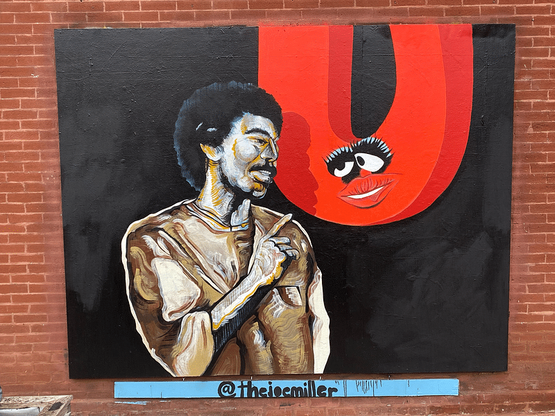 mural in Chicago by artist Joe Miller.