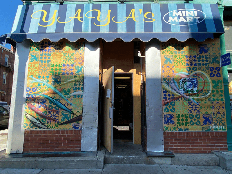 mural in Chicago by artist Juan De La Mora.