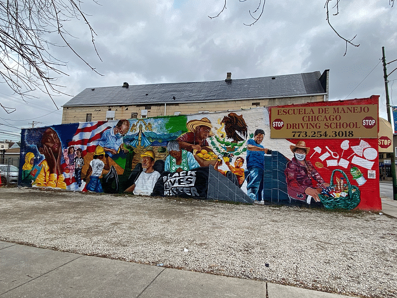 mural in Chicago by artist unknown.