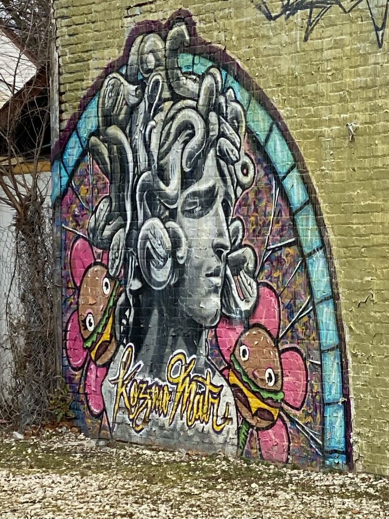 mural in Chicago by artist KOZMO.