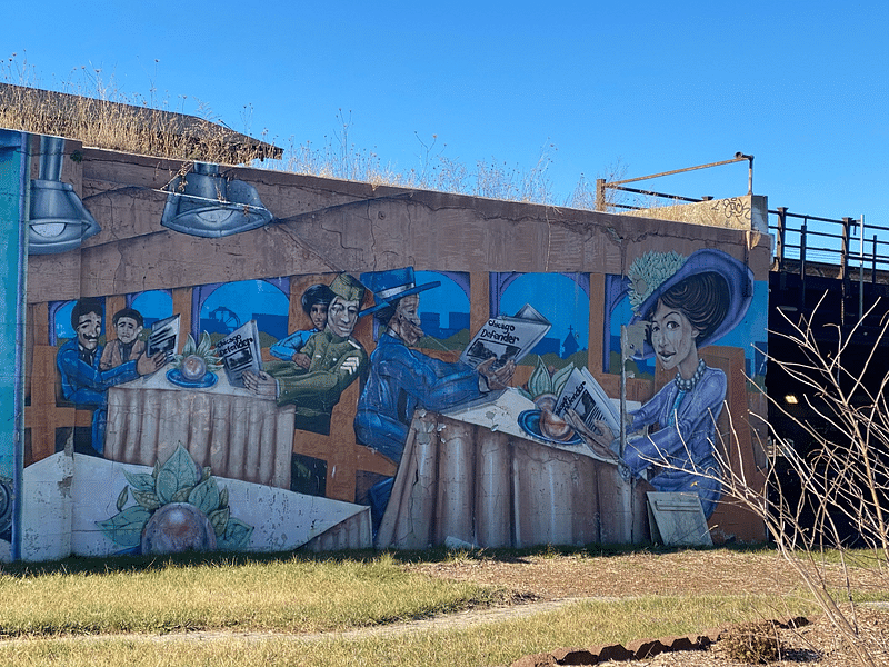 mural in Chicago by artist unknown.