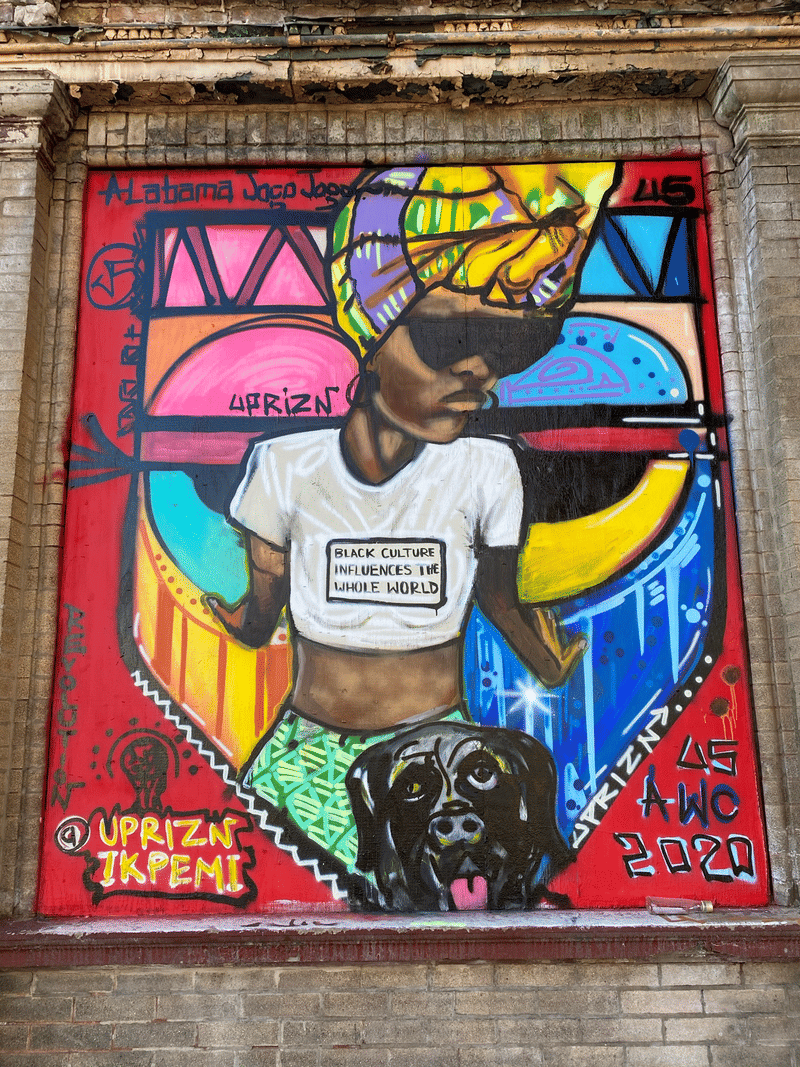 mural in Chicago by artist unknown.