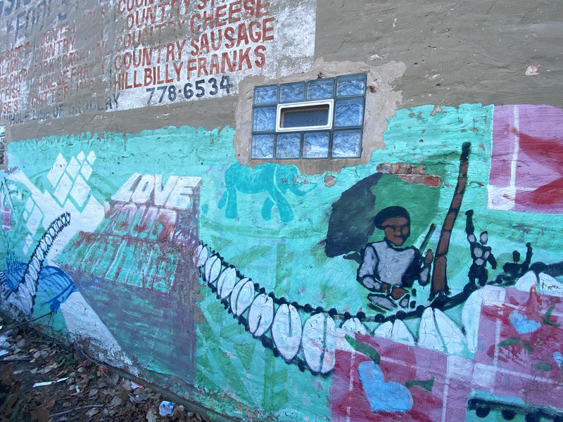 mural in Chicago by artist unknown.