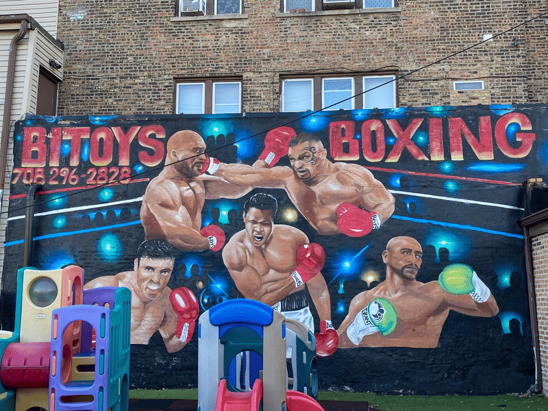 mural in Chicago by artist unknown.