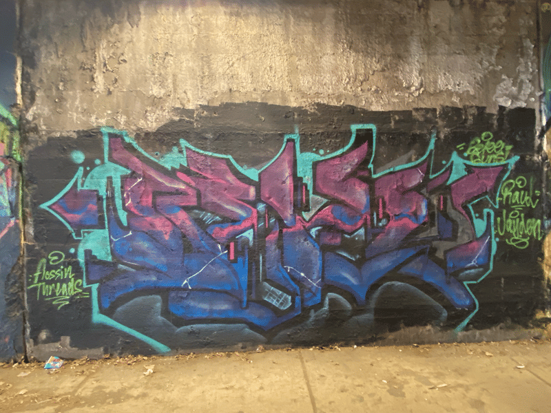 mural in Chicago by artist unknown.