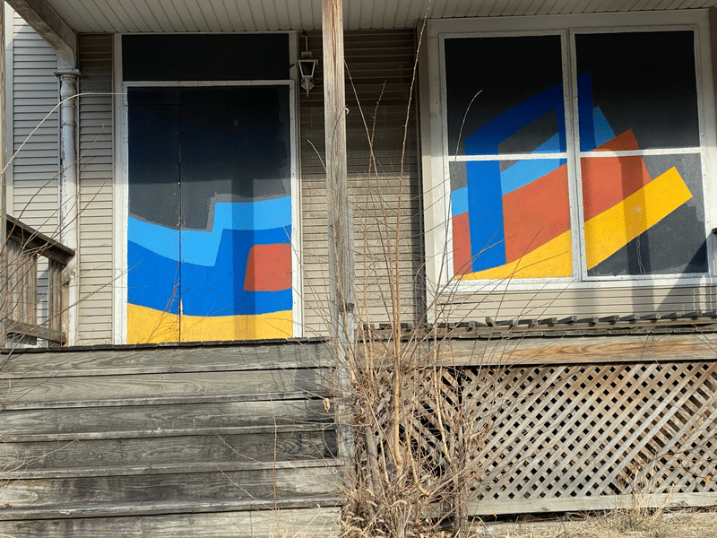 mural in Chicago by artist unknown.