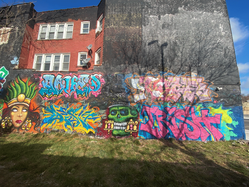 mural in Chicago by artist unknown.