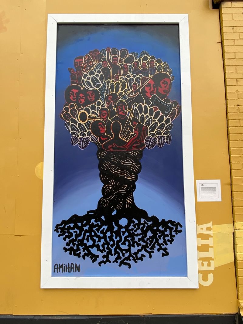 mural in Chicago by artist unknown.