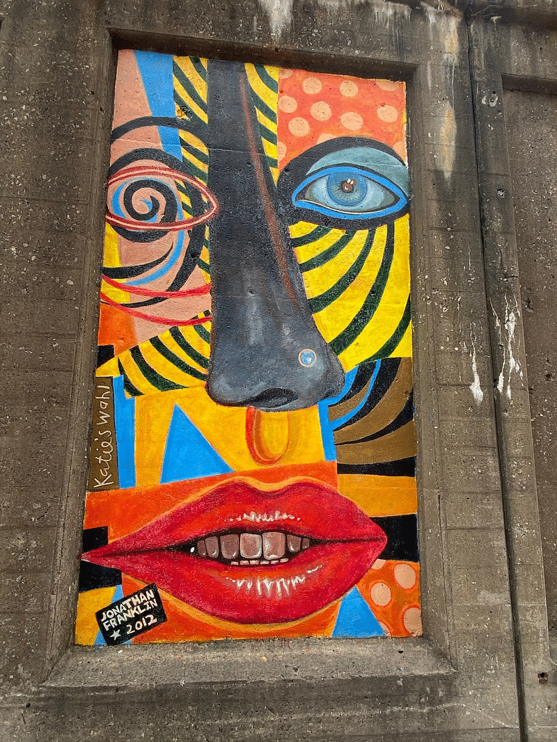 mural in Oak Park by artist unknown.
