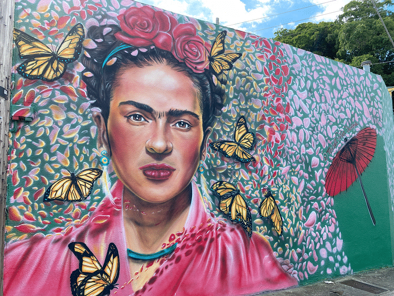 mural in Honolulu by artist Tehrell Porter. Tagged: Frida Kahlo