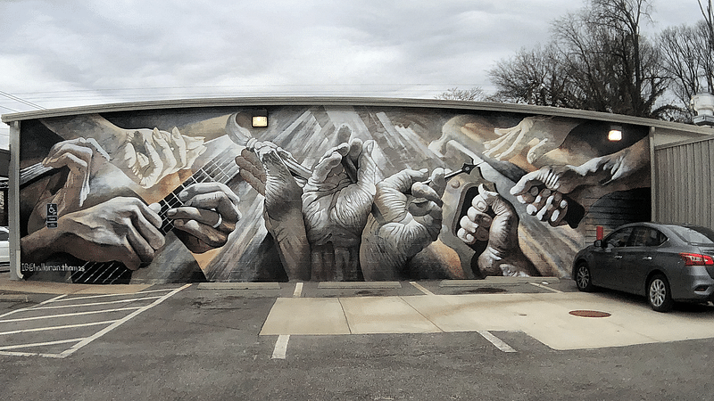mural in Nashville by artist Thomas Halloran.