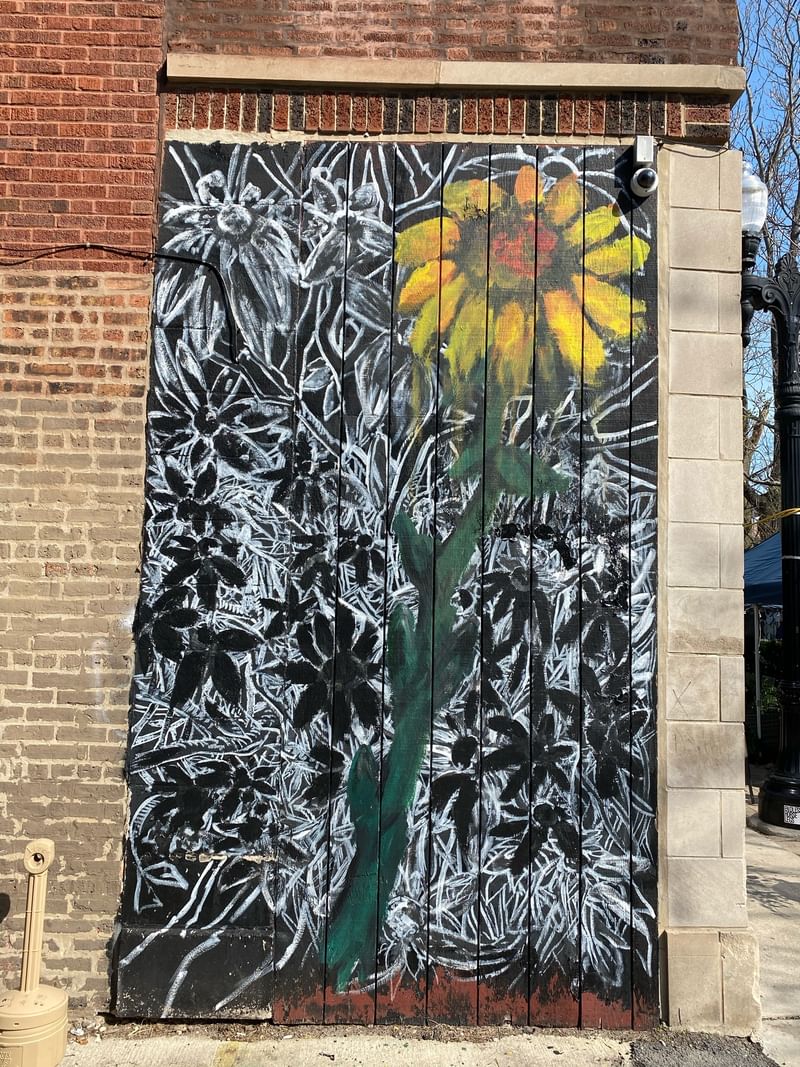 mural in Chicago by artist unknown.