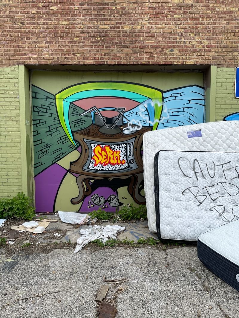 mural in Chicago by artist unknown.
