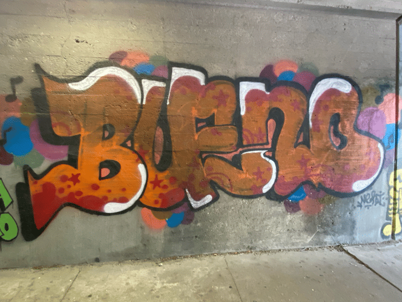 mural in Chicago by artist unknown.