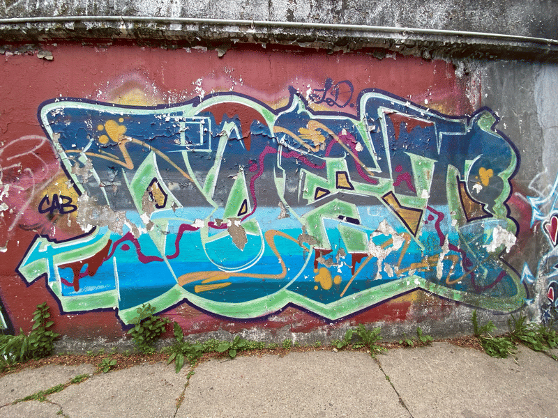 mural in Chicago by artist unknown.