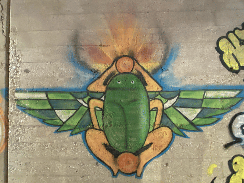 mural in Chicago by artist unknown.