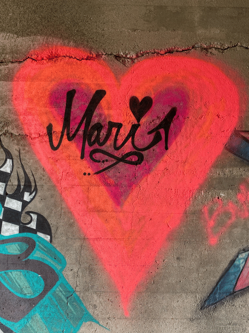 mural in Chicago by artist unknown.