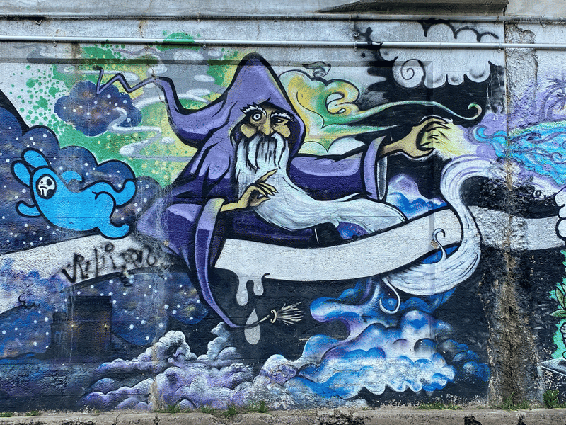 mural in Chicago by artist unknown.