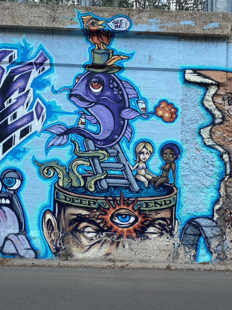 mural in Chicago by artist unknown.