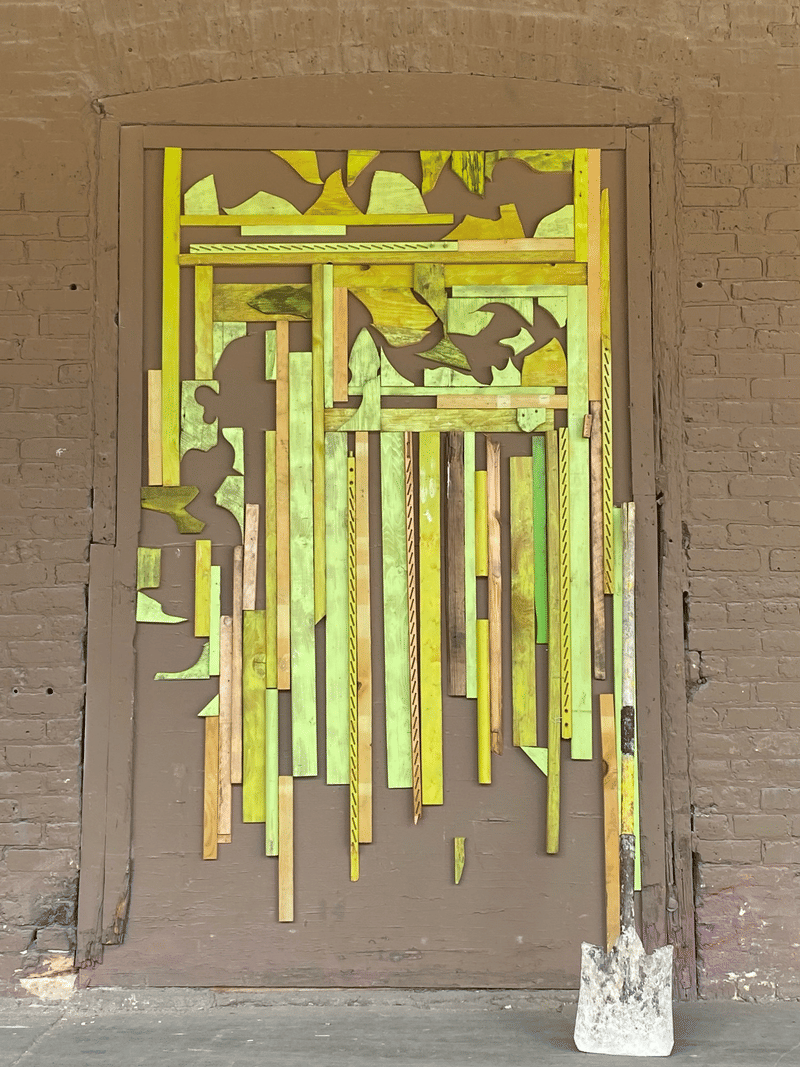 mural in Chicago by artist unknown.