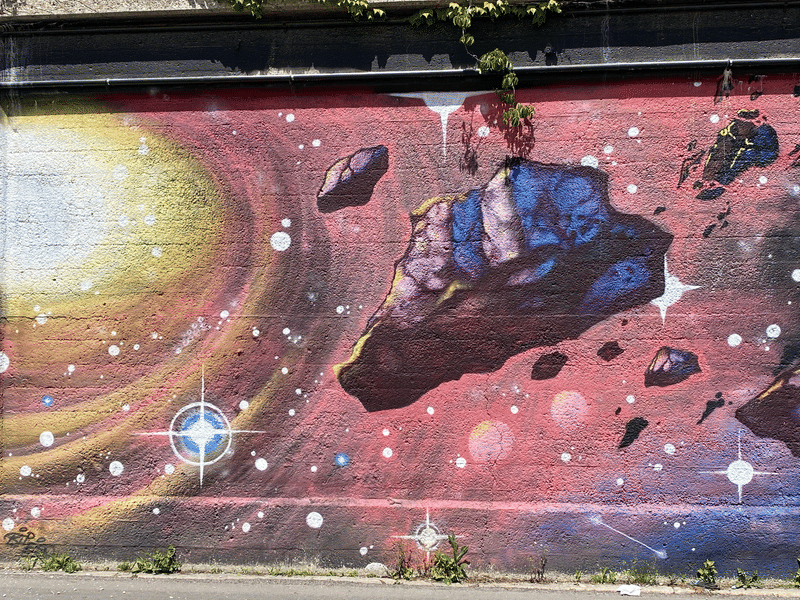 mural in Chicago by artist unknown.