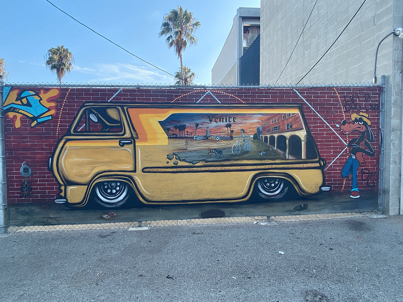 mural in Los Angeles by artist unknown.