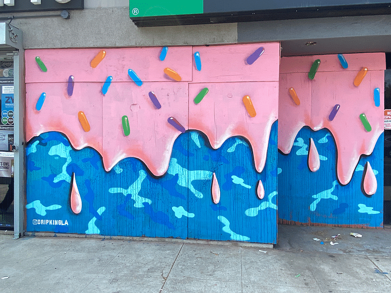 mural in Los Angeles by artist unknown.