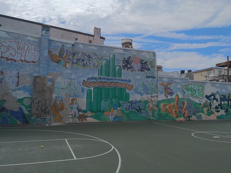 mural in Washington by artist unknown.