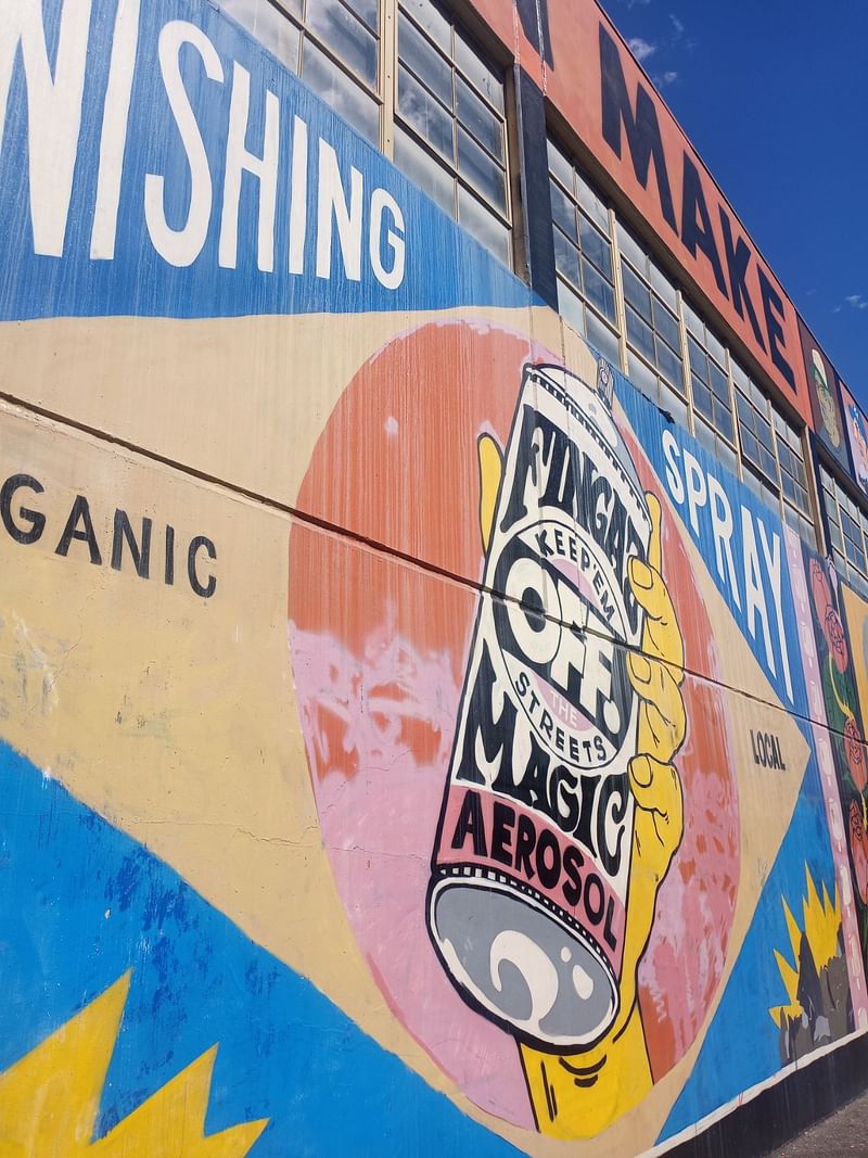 mural in  by artist unknown.