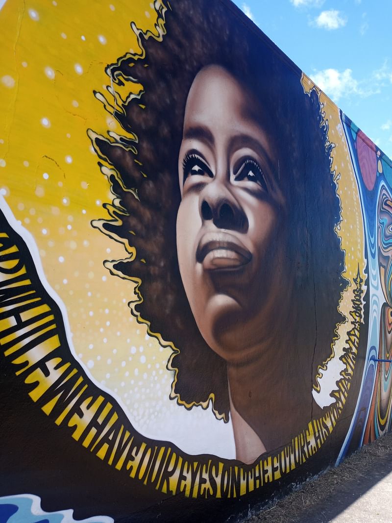 mural in Portland by artist unknown.