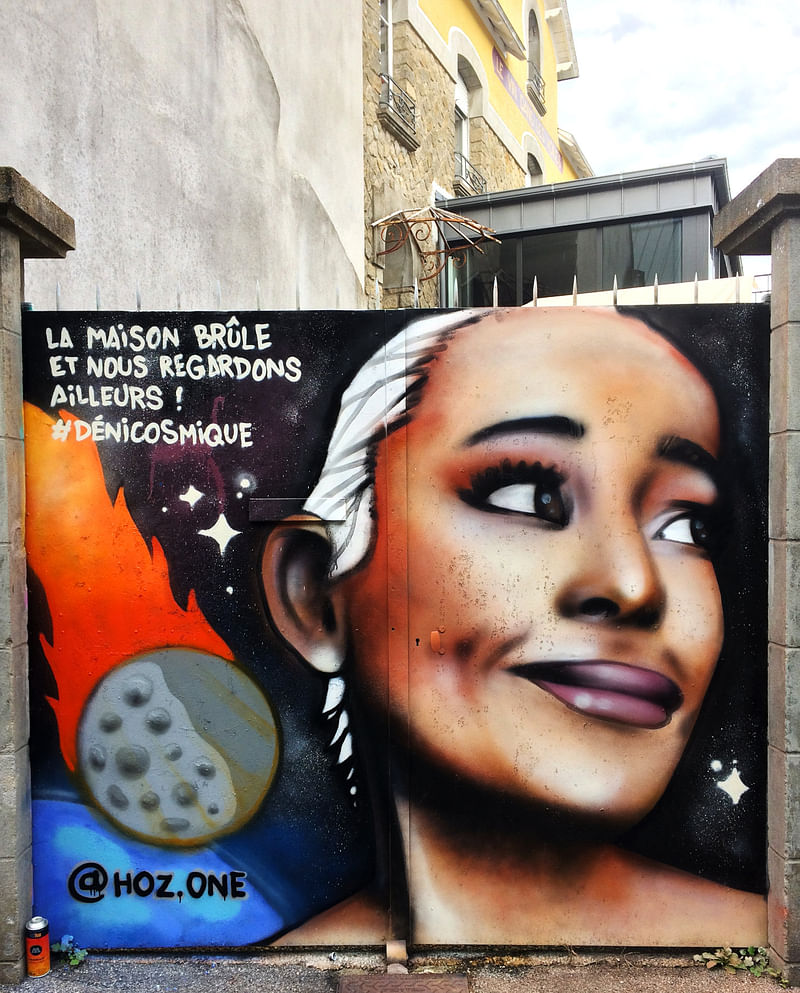 mural in Quimper by artist Hoz.