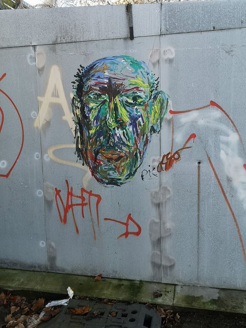 mural in Berlin by artist unknown.